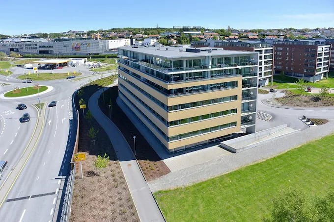 Bygget der Klinikk Libra holder til, Madlastokken 5 på Madla